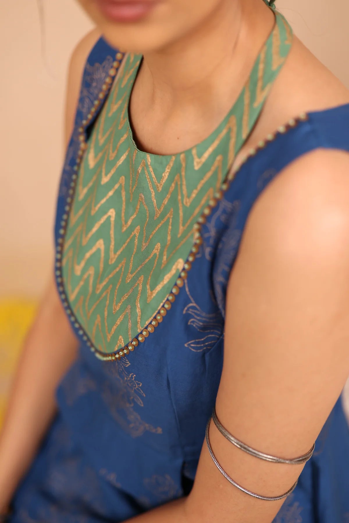 Chhapa - INDIGO ANAAR - Satin Cotton Kurtaset