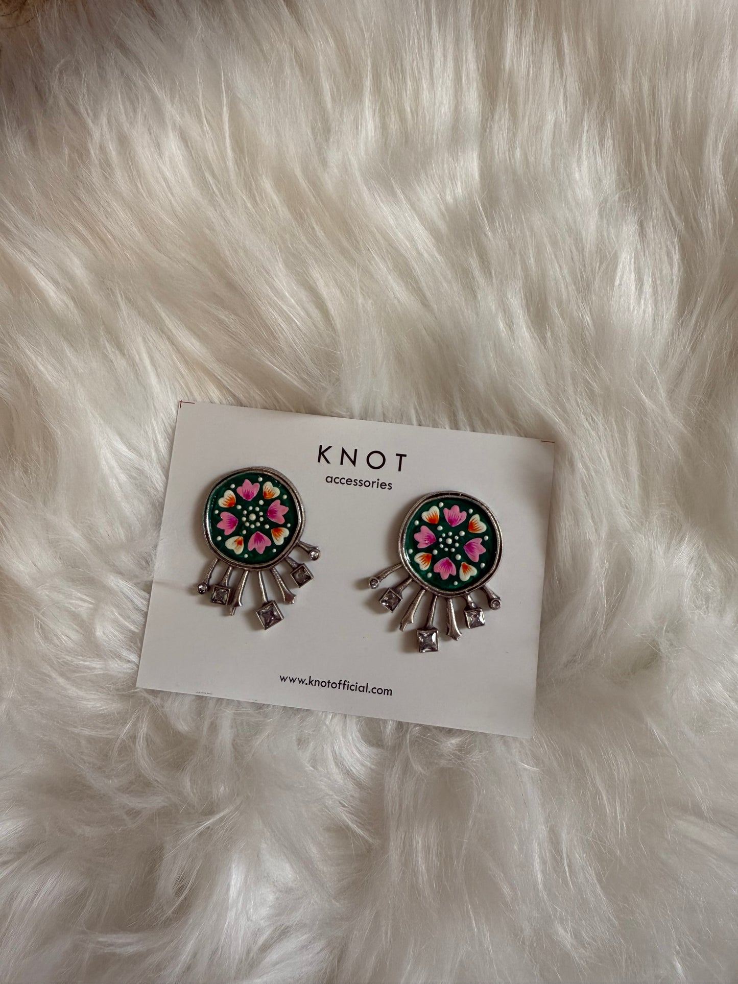 KNOT - Green Beaut