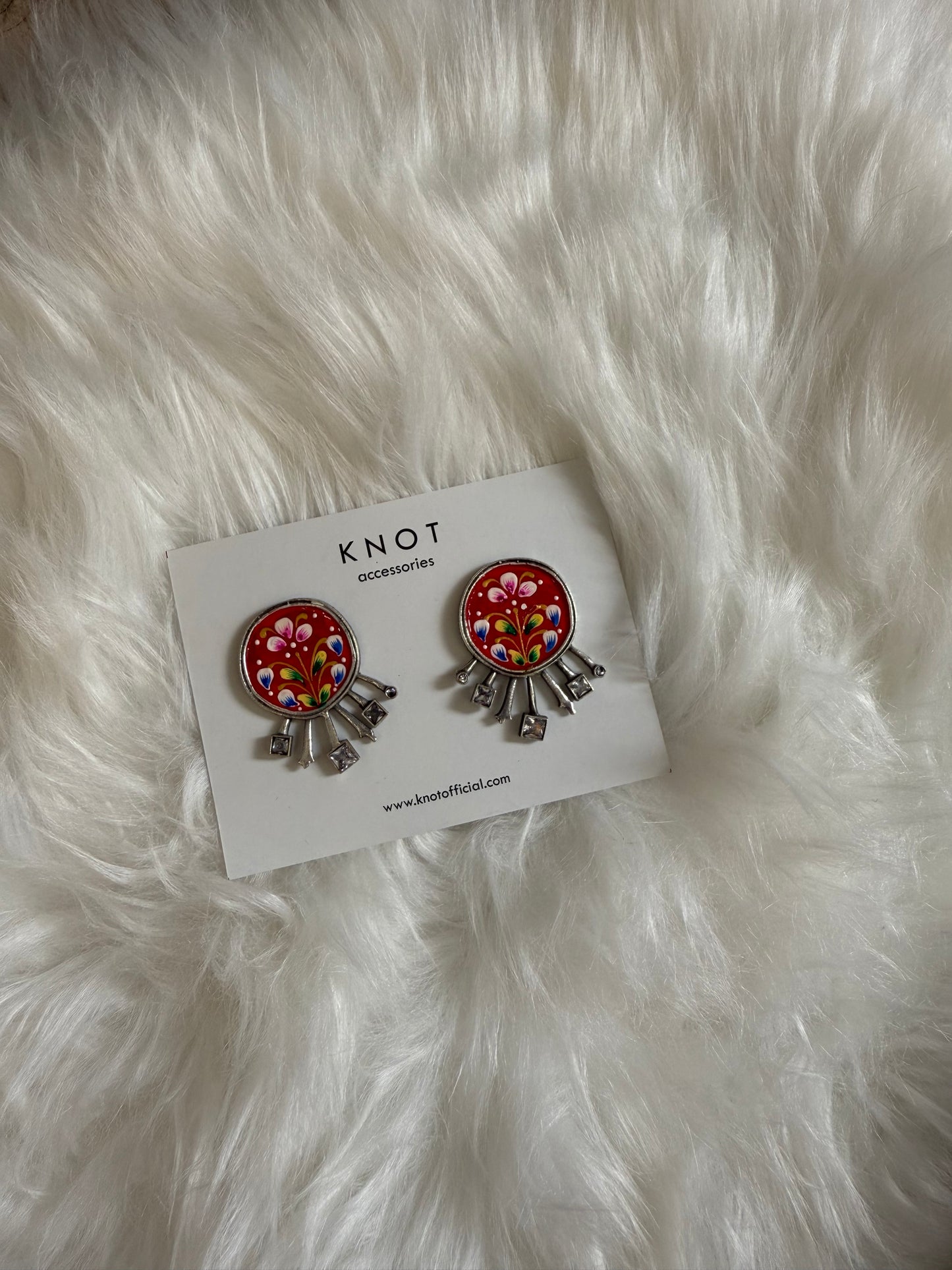 KNOT - Red Beaut