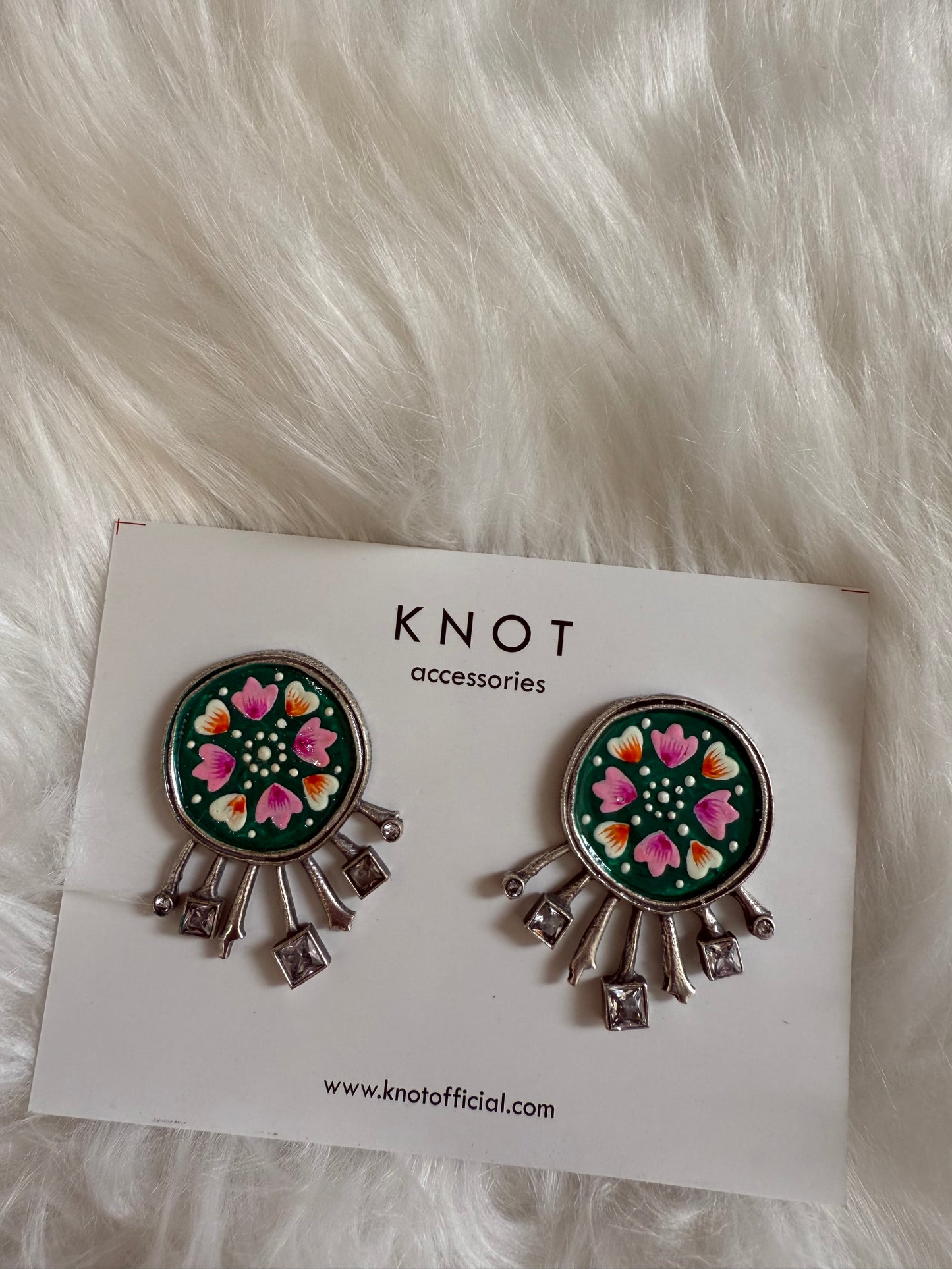 KNOT - Green Beaut