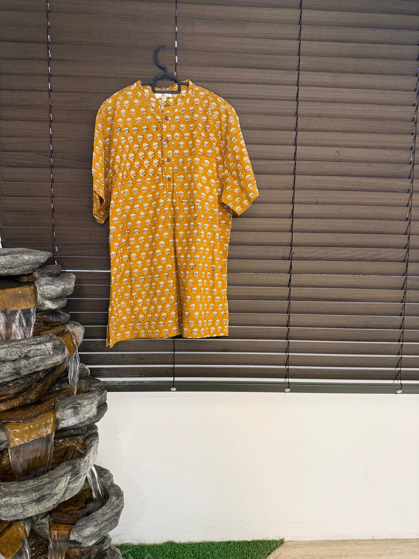 Suta - Lemon and Cream Cheese Short Kurta