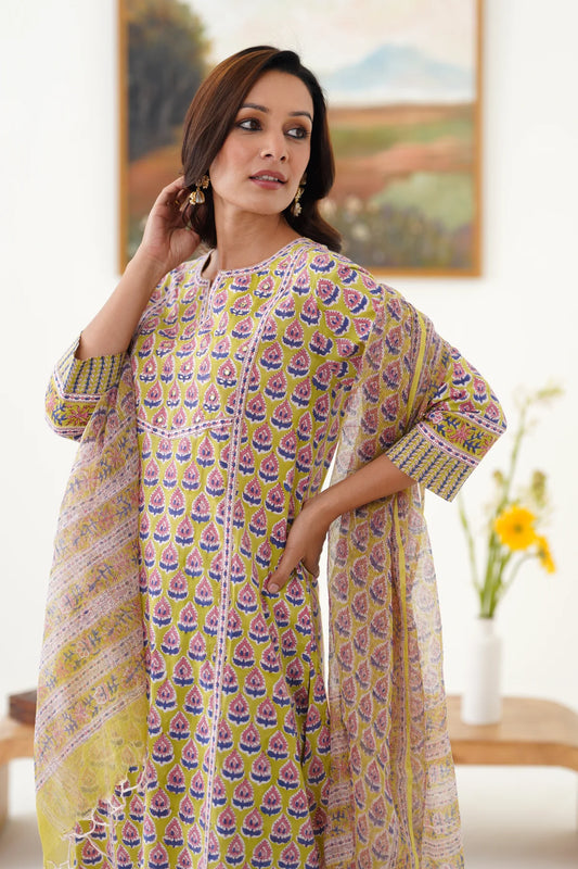 Murraya - Green Kelsey Embroidered Kurta Set of 3