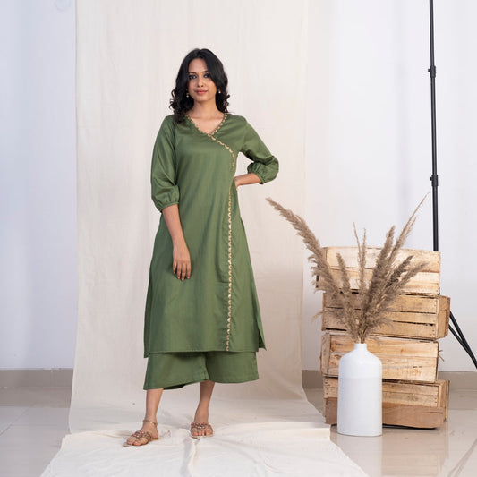 Akiso - Green Embroidered Angrakha