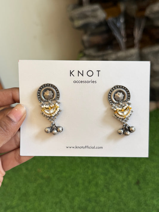 KNOT - Small Wonder