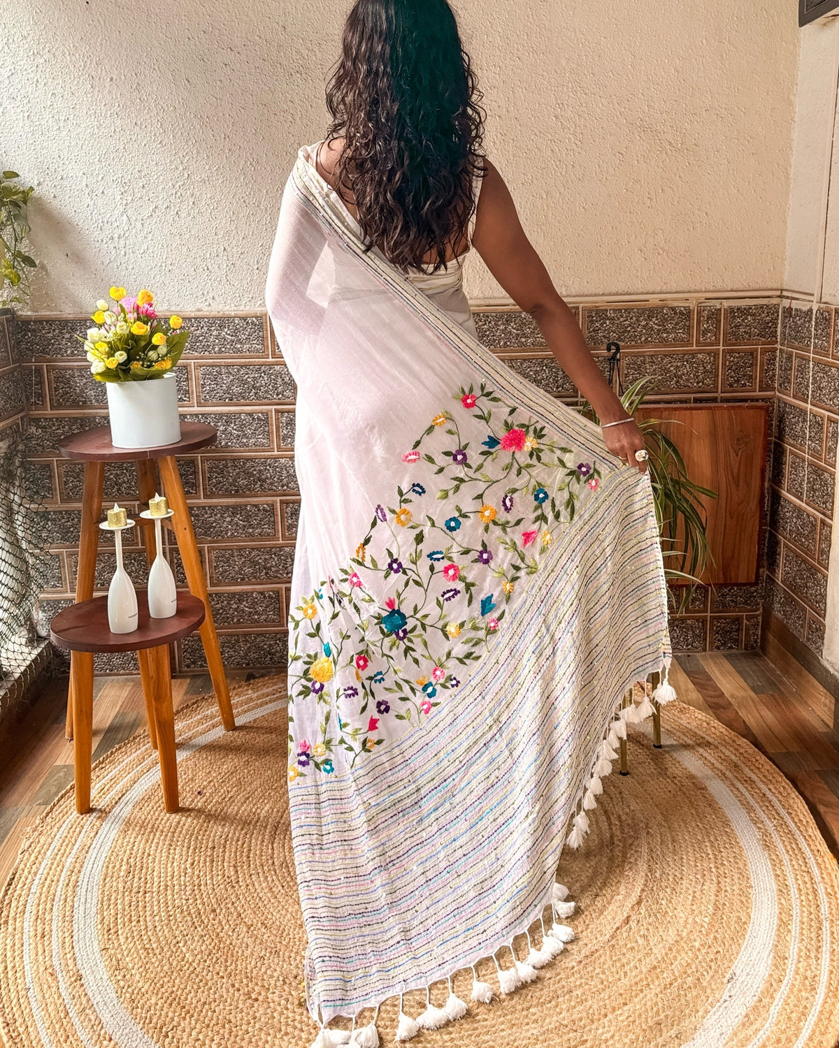 Aame - Frosted Floral Muse