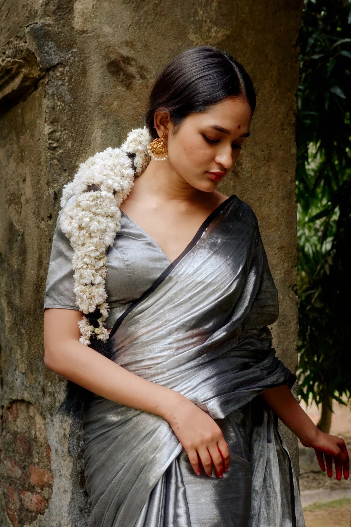 Huts & Looms - ARDHACHANDRA