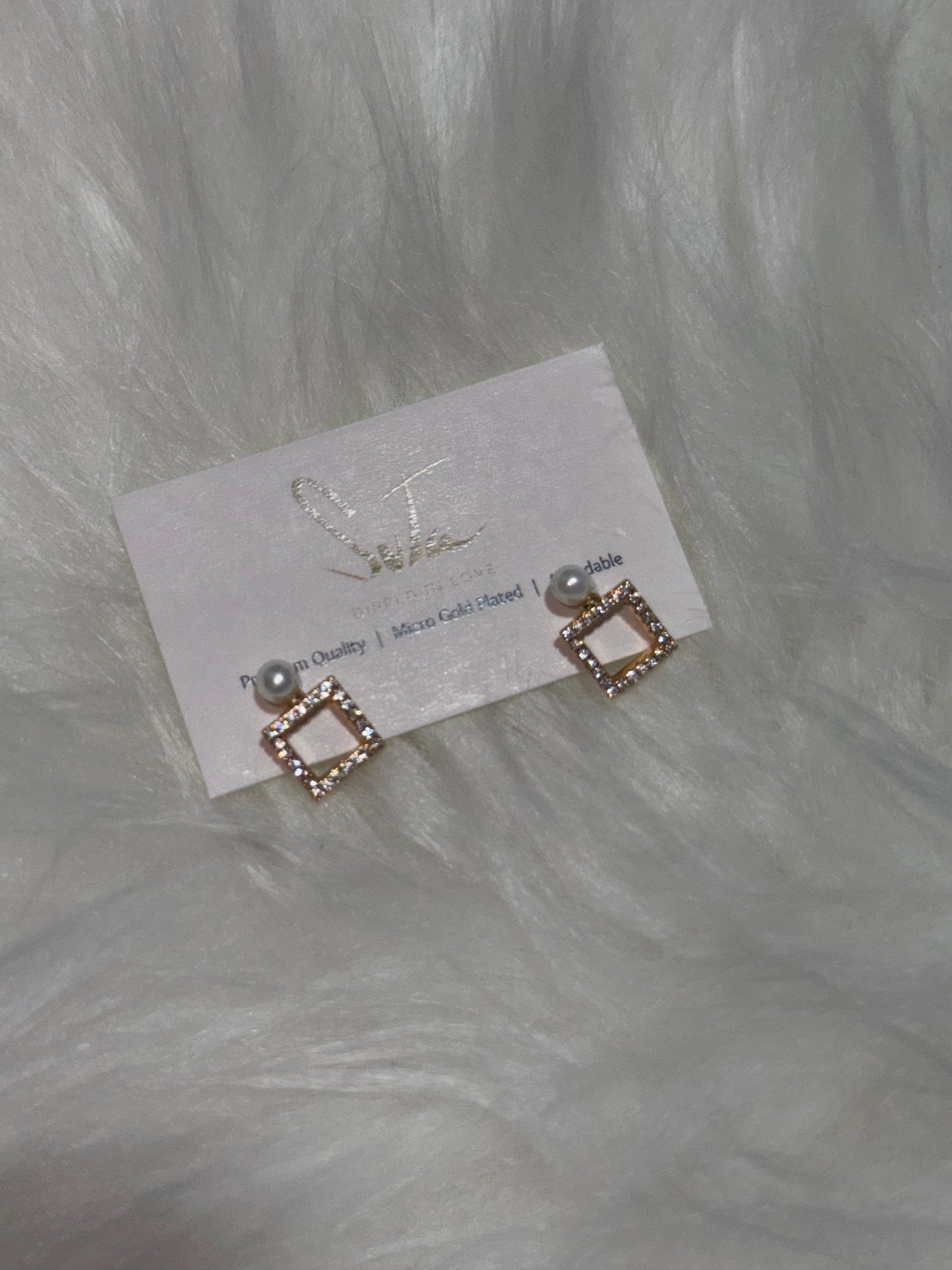 Suta - Minimal Square