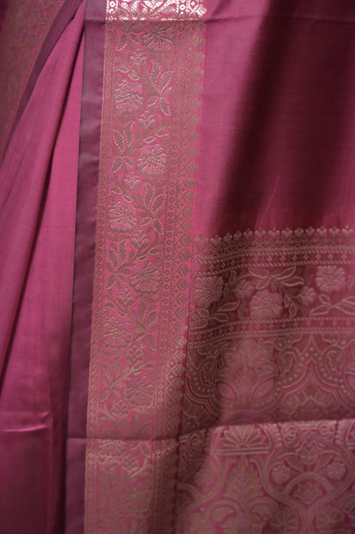 Huts & Looms - ZAVIYA SAREE