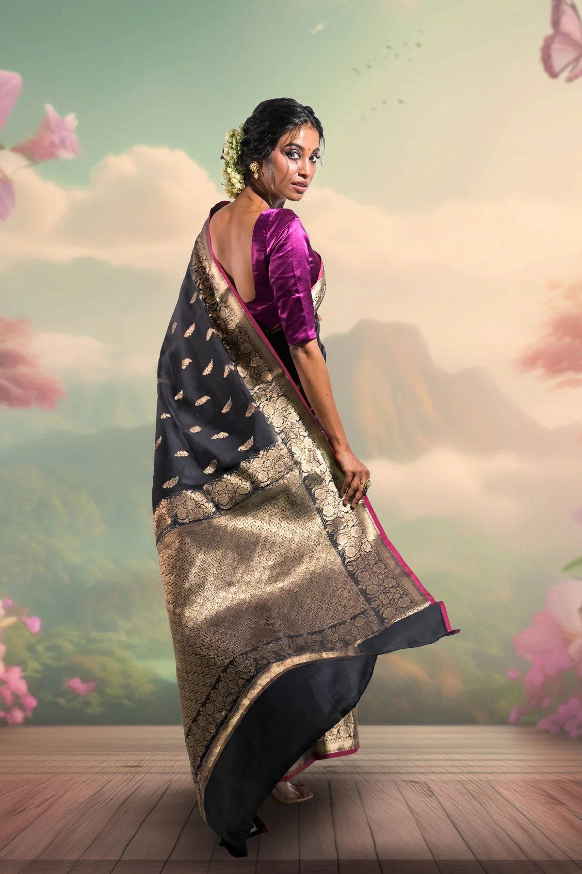Huts & Looms - SARGAM SITARA SAREE