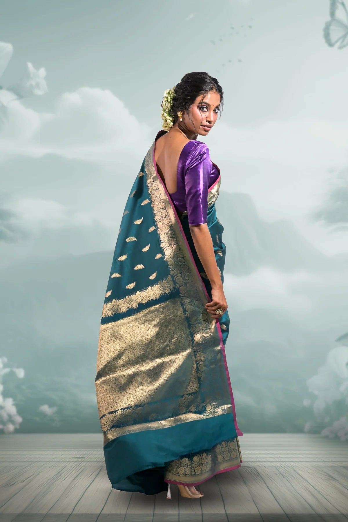 Huts & Looms - HARA RAUNAQ SAREE