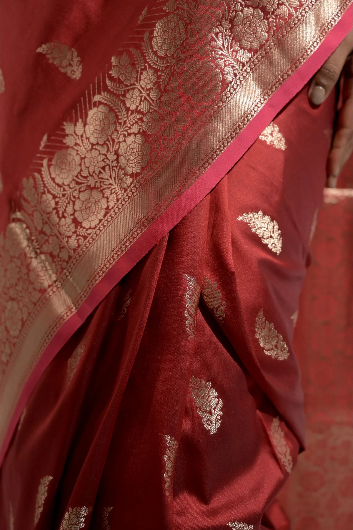 Huts & Looms - SHEHNAI RANG SAREE