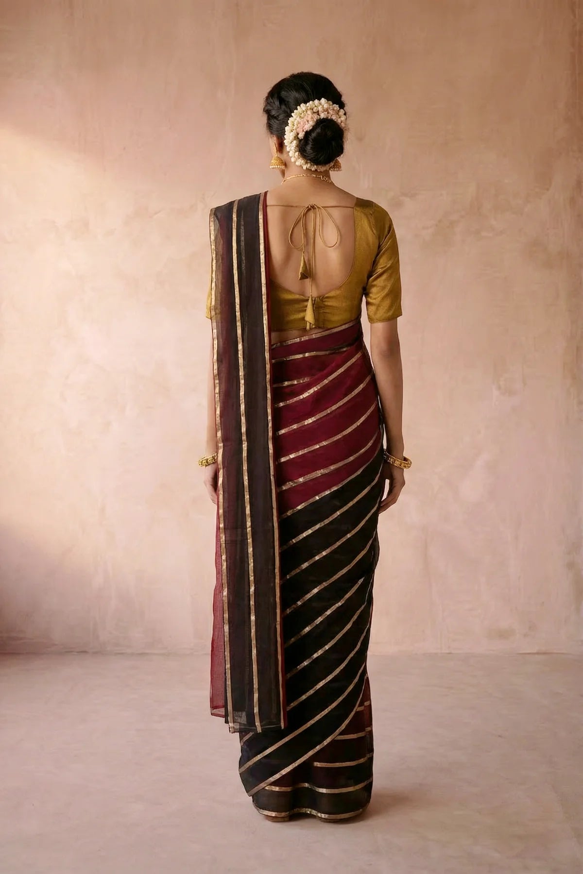Huts & Looms - MRIDULA